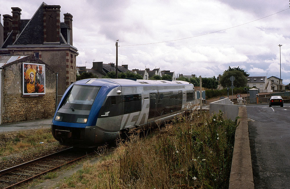 https://www.eisenbahnfotograf.de/datei/August 2002/4020312 SNCF 73583 St. Pol 16.8.2002.jpg